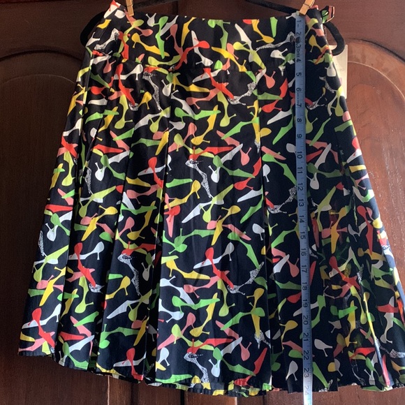 NWT! Liz Claiborne midi pleated skirt, black with high heels motif - Picture 2 of 9